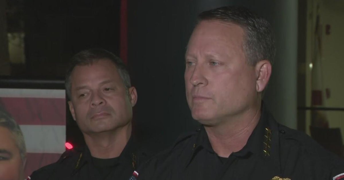 Pembroke Pines police hold press conference - CBS Miami