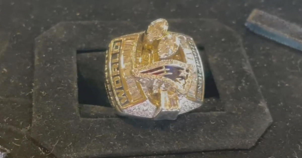 New England Patriots Super Bowl XXXVIII Ring