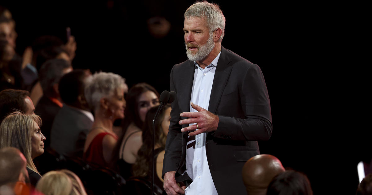 Brett Favre files defamation lawsuits over accusations of misspent Mississippi welfare funds