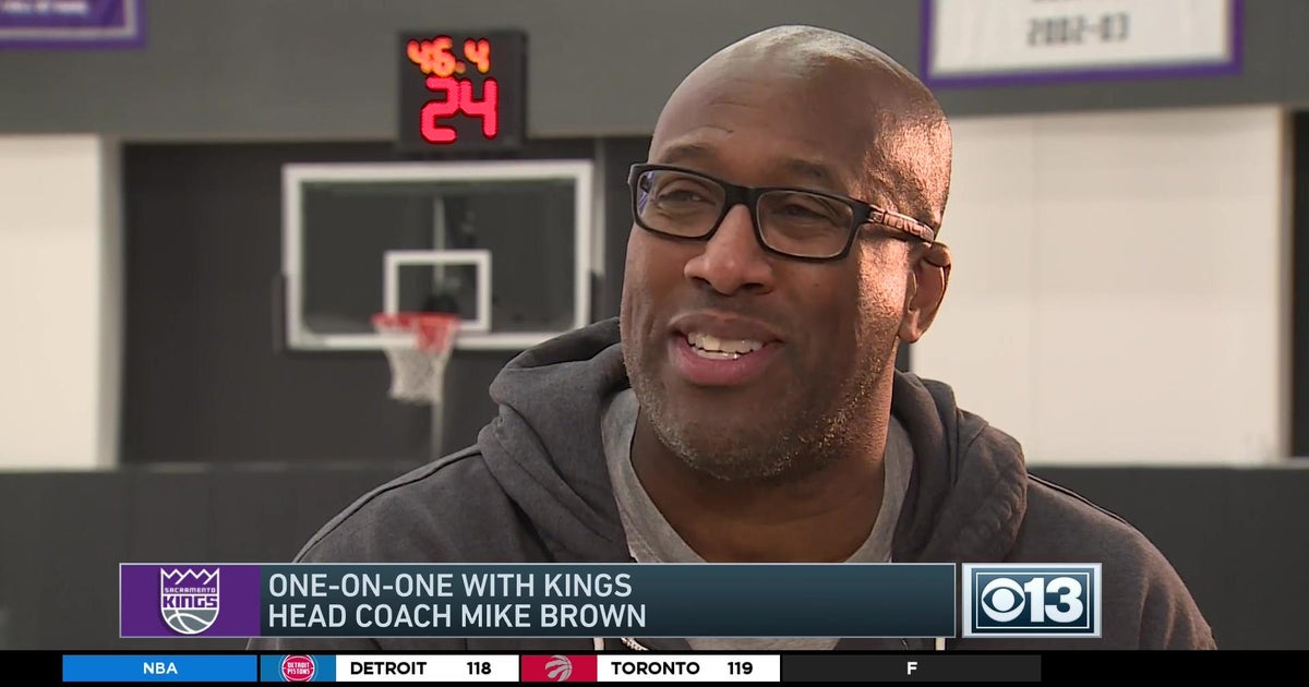 Sara Hodges talks with Kings Head Coach Mike Brown CBS Sacramento