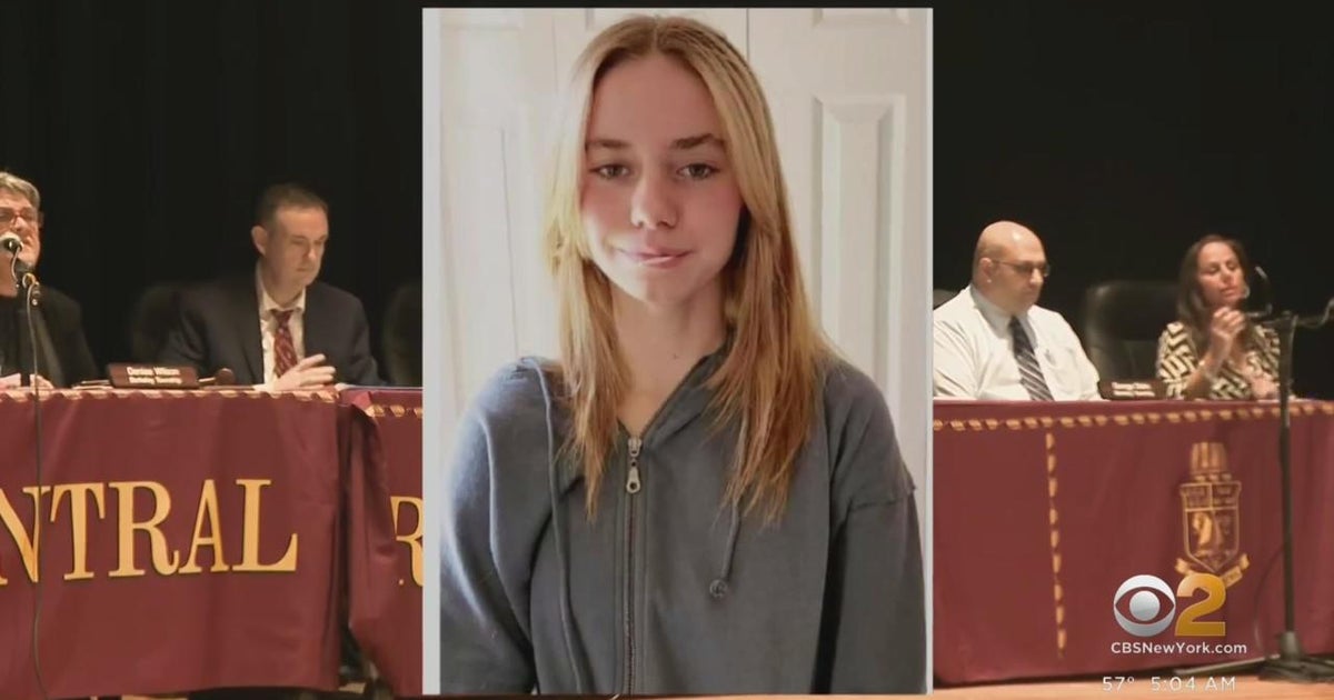 Emotions run high at N.J. school bullying meeting - CBS New York