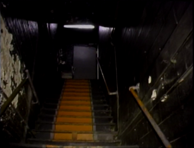 e2-stairs.png 