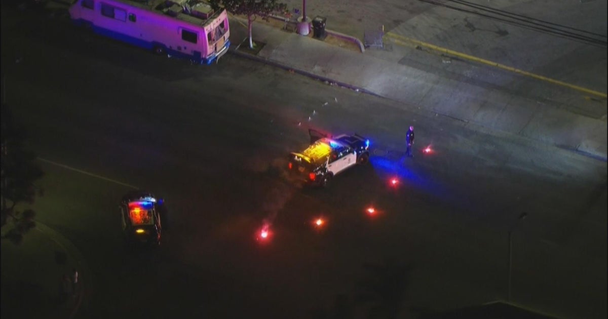 1 killed in fatal Jefferson Park crash - CBS Los Angeles