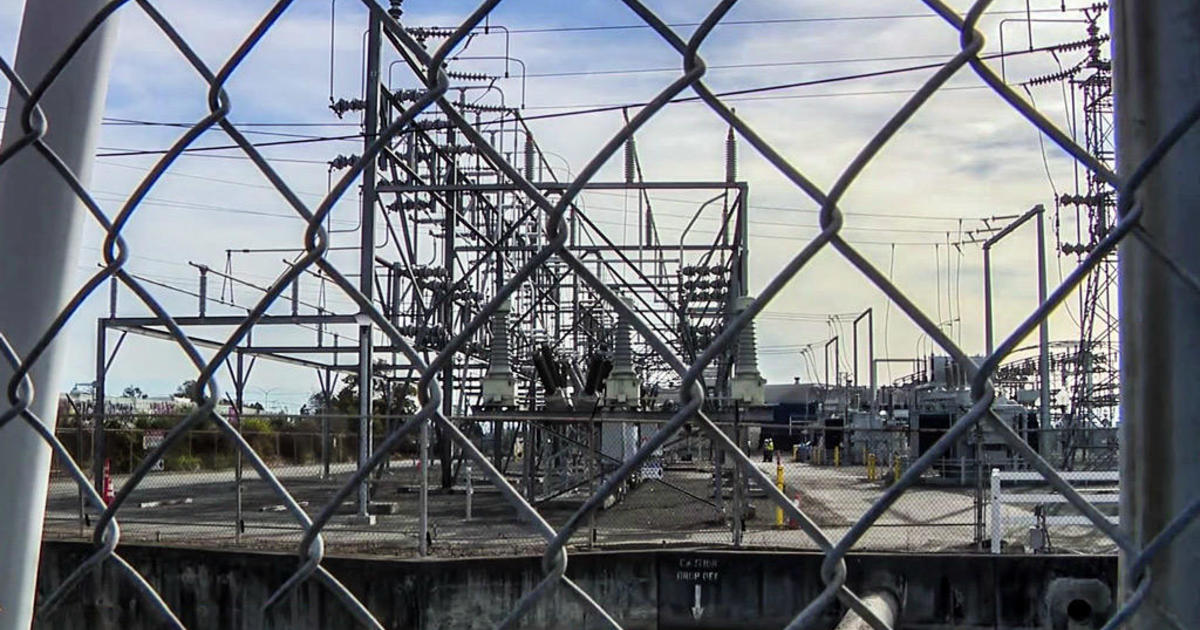 Thousands without power following Oakland substation transformer fire