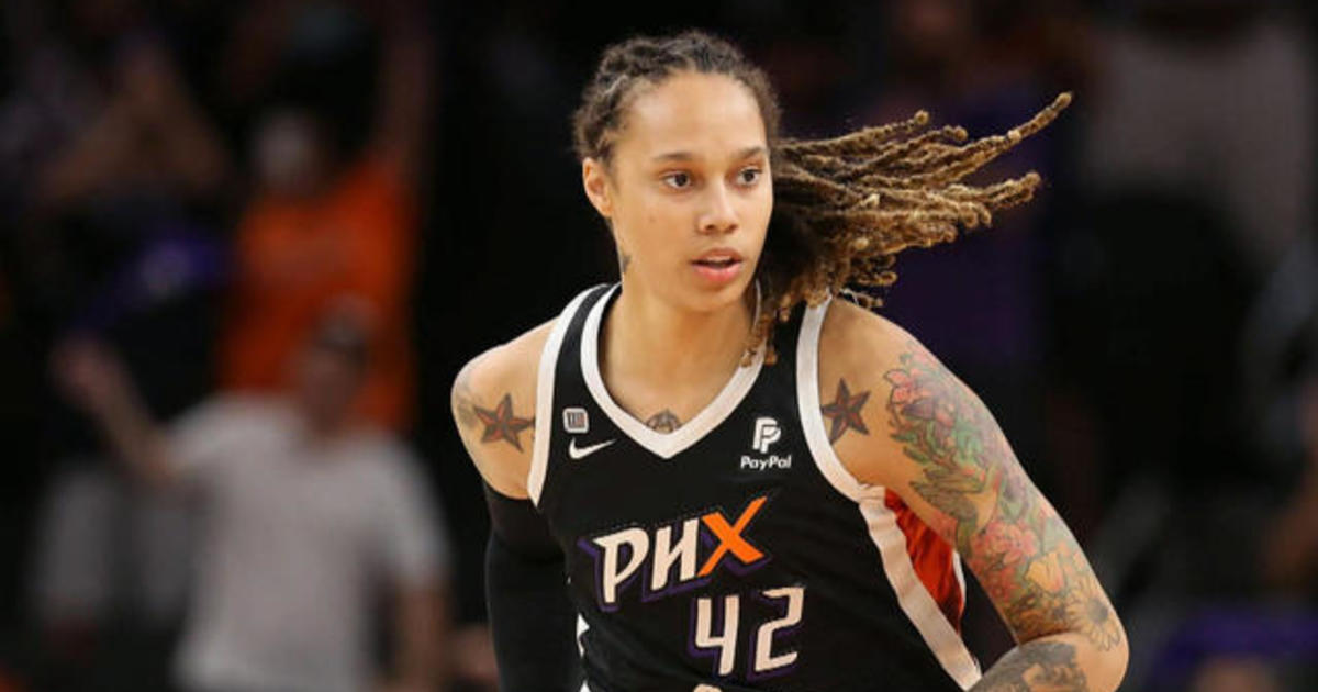 Brittney Griner re-signs with the Phoenix Mercury for a one-year contract