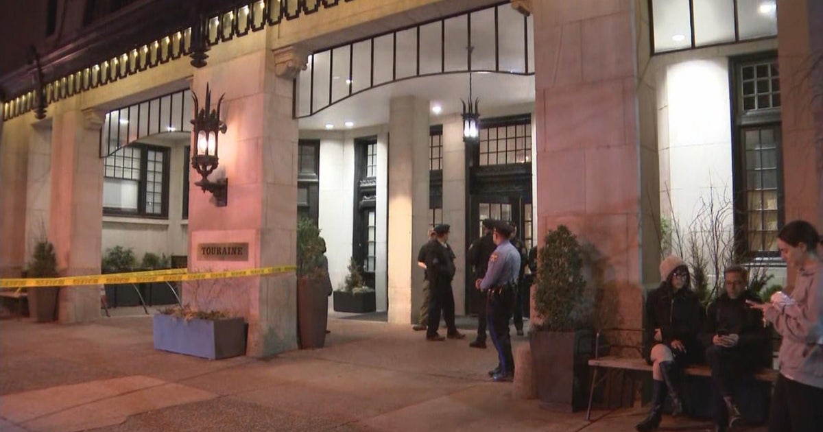 FBI Special Agent fatally shoots dog in Rittenhouse Square: police