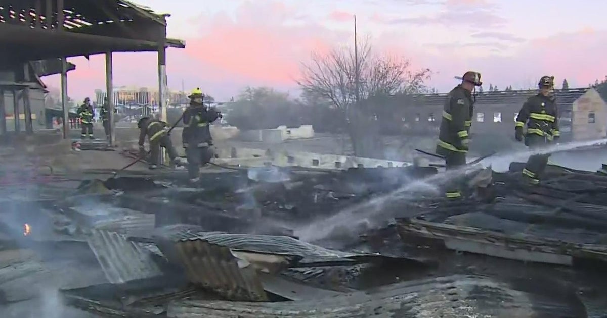 Fire destroys abandoned warehouse along Stockton Waterfront