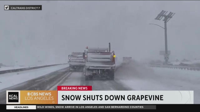 The northbound I-5 in Castaic, CA, closed due to snow and dangerous driving conditions over the Grapevine. 