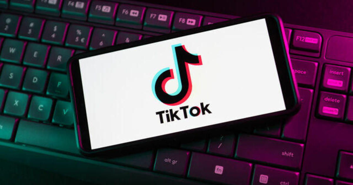 TikTok sets a one-hour time limit for teens under 18