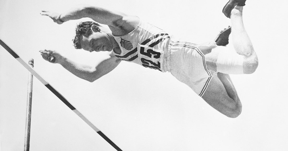 Bob Richards, olympic pole vault champion, dies at age 97