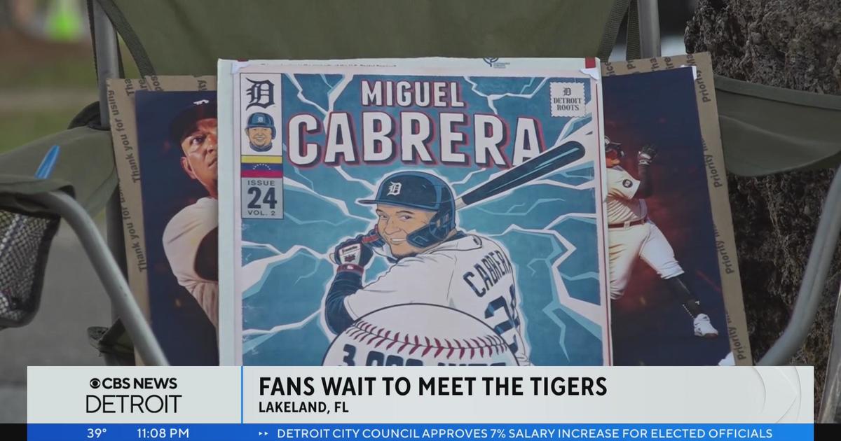 Tigers Fans, Autograph Seekers Eager To Meet Players At Spring Training ...