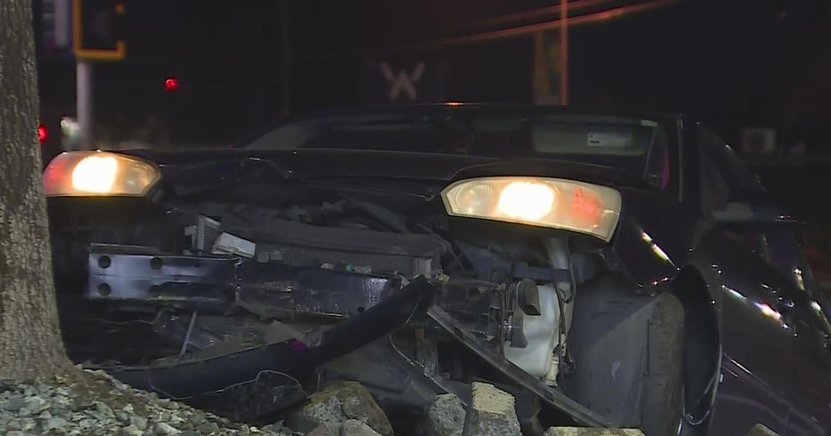 Suspect Leads Deputies On Chase, Crashes At Gas Station In South ...