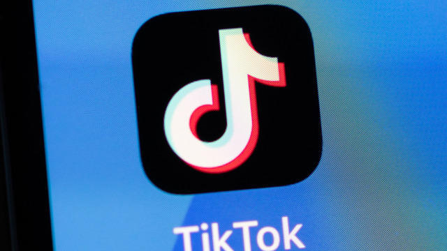 cbsn-fusion-tiktok-announces-one-hour-time-limit-for-minors-to-curb-amount-of-time-teens-spend-on-platform-thumbnail-1761097-640x360.jpg 