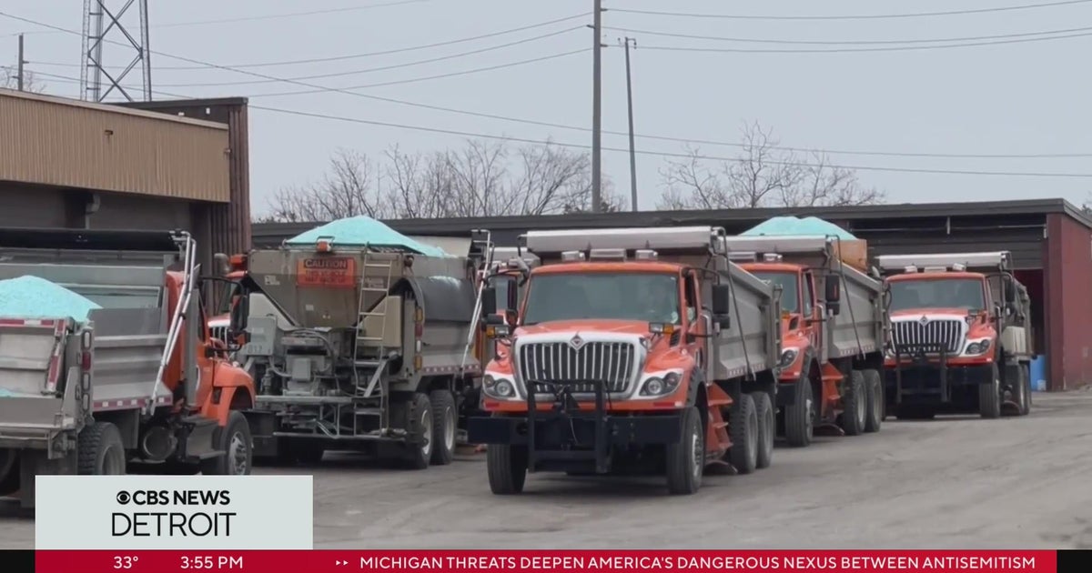 Road crews brace for winter storm in Macomb County - CBS Detroit