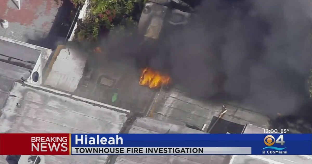 Fire guts Hialeah townhome - CBS Miami