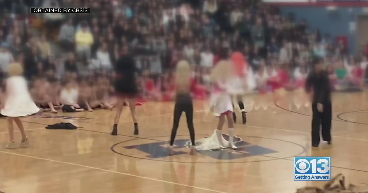 Studentled drag show at an Elk Grove high school assembly angers some
