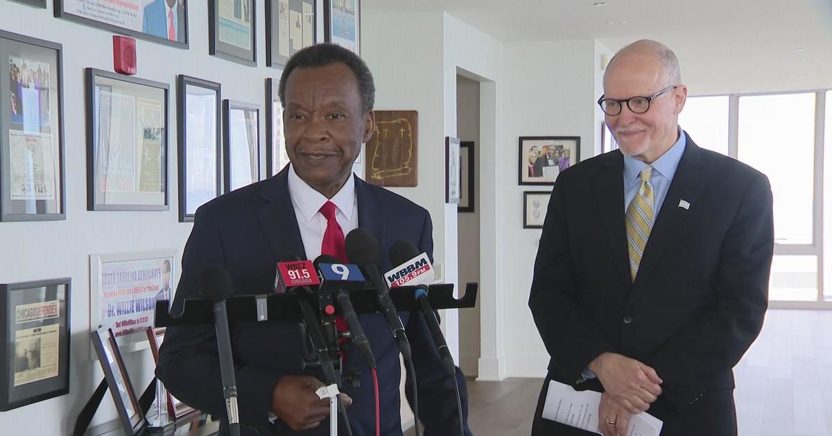 Willie Wilson Endorses Paul Vallas, Citing Concerns Over Tax Increases,  Police Funding – NBC Chicago