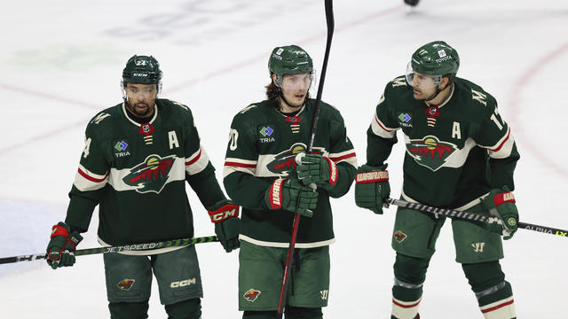 Wild beat Jets 4-2, move into tie with Stars atop Central