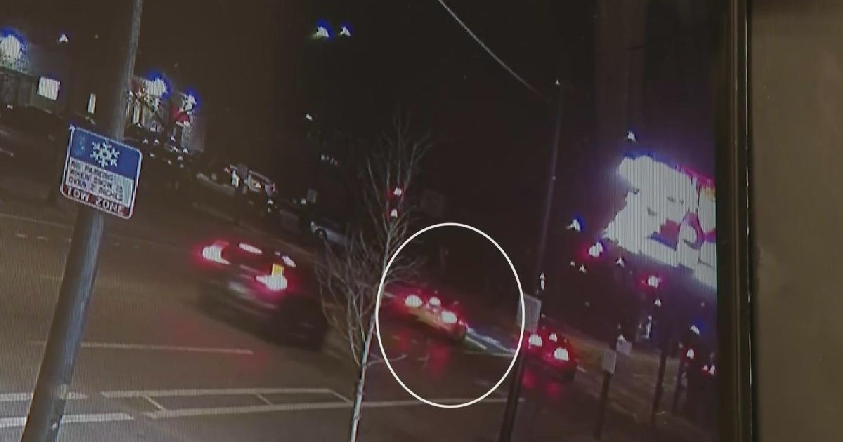 Chicago rideshare passenger shot, wounded on South Side CBS Chicago