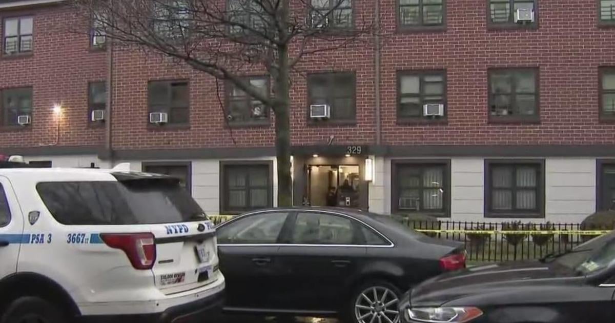 Man Found Dead With Gunshot Wounds In Bedford-stuyvesant Apartment 