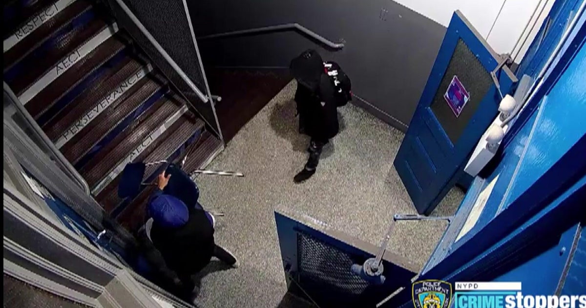 Suspects wanted in rash of school burglaries in the Bronx - CBS New York