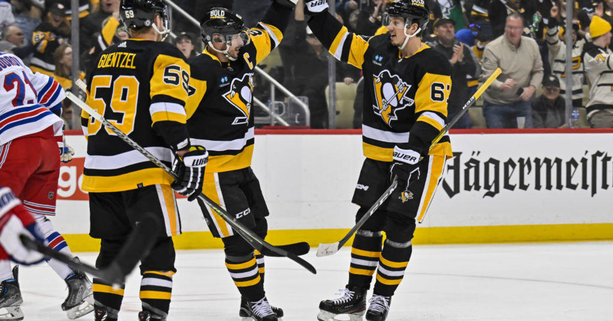 Letang’s OT winner lifts Penguins by Rangers 3-2