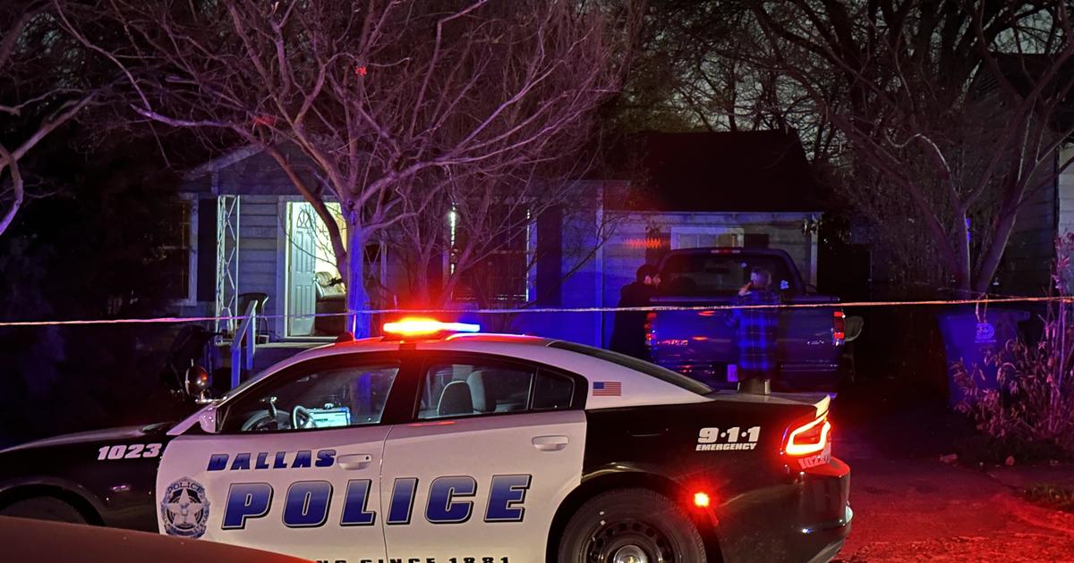 Child hospitalized after being shot in Oak Cliff, police investigating