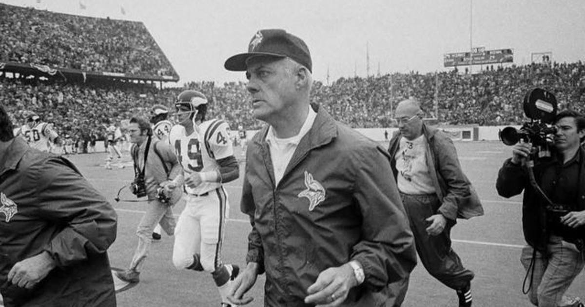 Bud Grant, legendary Vikings head coach and Hall of Famer, dies at 95 