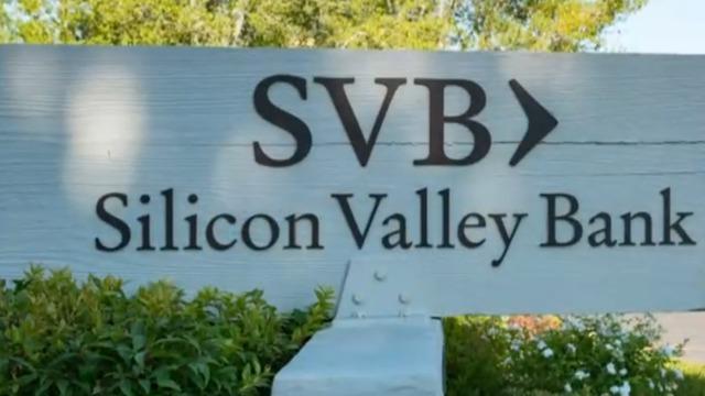 cbsn-fusion-what-led-up-to-silicon-valley-banks-sudden-collapse-that-spurred-us-government-to-step-in-thumbnail-1792564-640x360.jpg 