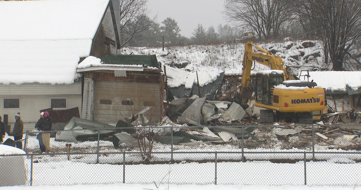 Barn collapses at Shaw Farm in Dracut during nor'easter CBS Boston