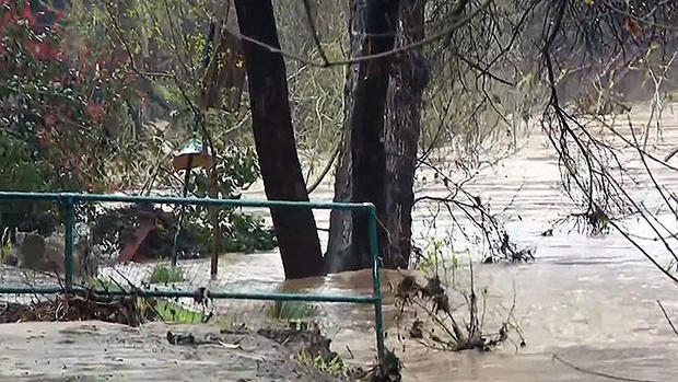 san-lorenzo-river-flooding.jpg 
