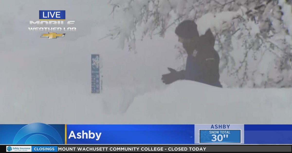 No power in Ashby after nor'easter dumps 30 inchers of snow on town