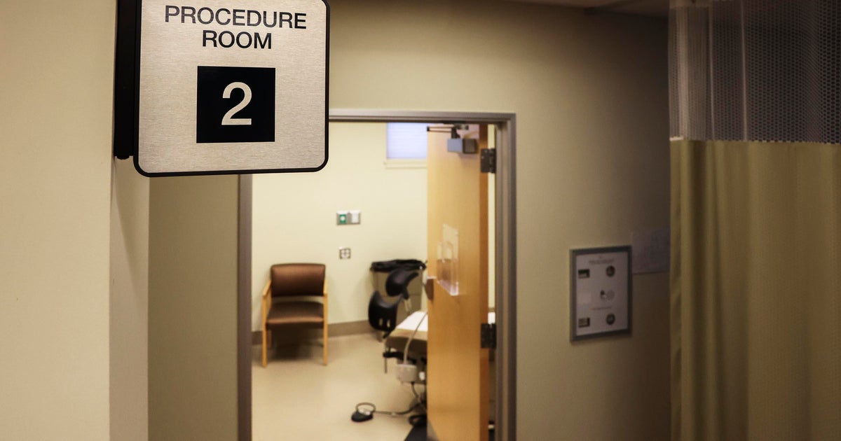 Judge urges fine in Florida abortion waiting period case Judge urges fine in Florida abortion waiting period case