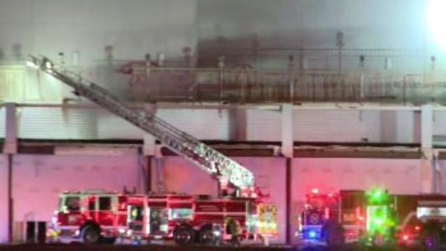 2 firefighters injured in overnight fire at old Valley View Center in North Dallas 