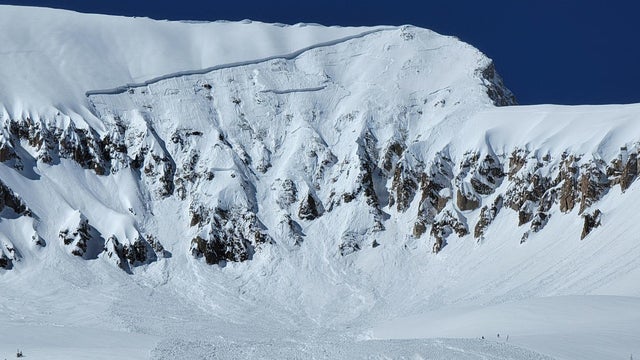 marble-avalanche-pic2-fatal-friday-slide-near-marble-from-caic.jpg 