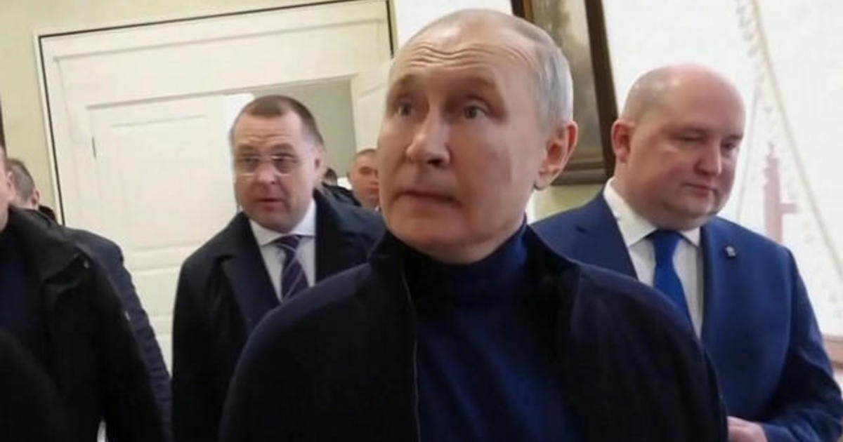 Putin makes surprise visit to occupied Ukrainian city of Mariupol