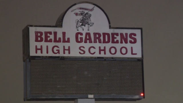 bell-gardens-high-school-sign.png 