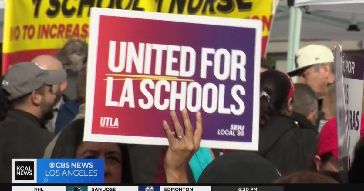 LAUSD Workers Prepare For Tomorrow's Strike - CBS Los Angeles