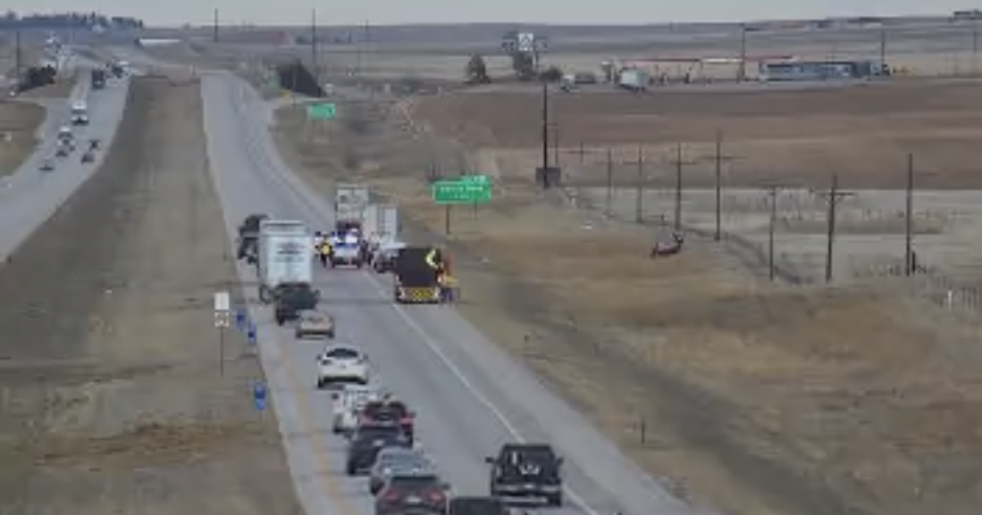 Crash impacting Interstate 70 eastbound near Bennett after crash - CBS ...