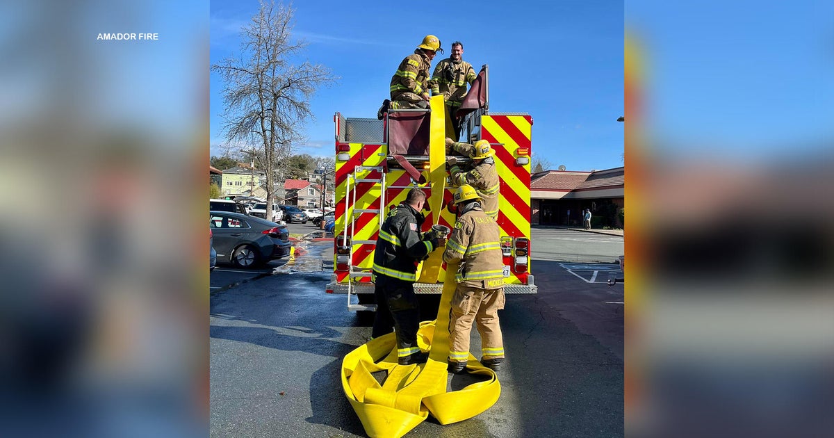Crews battle fire at Best Western hotel in Jackson