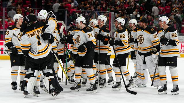 Bruins celebrate victory 