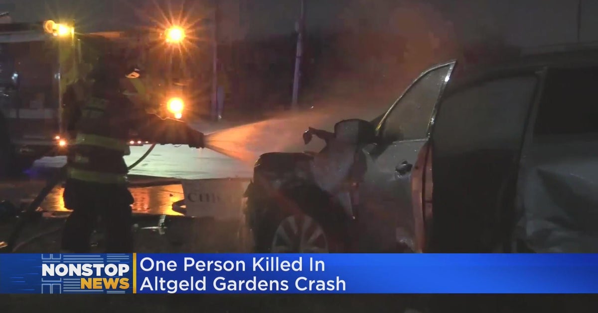 1 person killed in crash on Far South Side - CBS Chicago