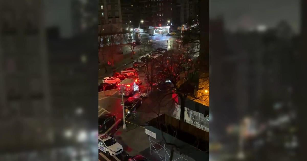 Two 17-year-olds wounded in Harlem shooting - CBS New York