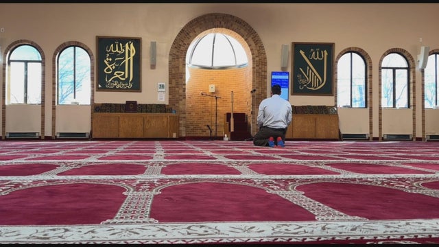 praying-islam.jpg 