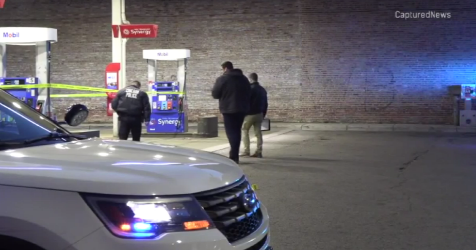Chicago shooting Woman, 20, shot and killed at gas station CBS Chicago