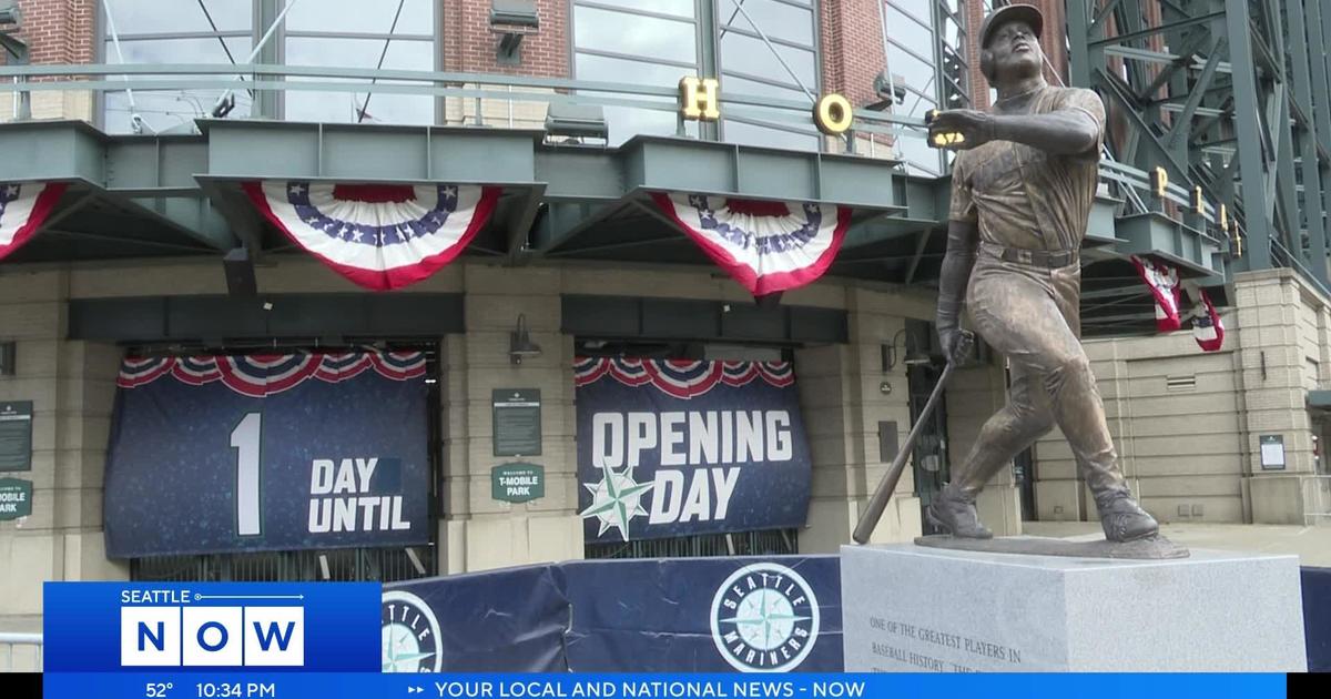 Seattle businesses and fans show excitement for Mariners' opening day