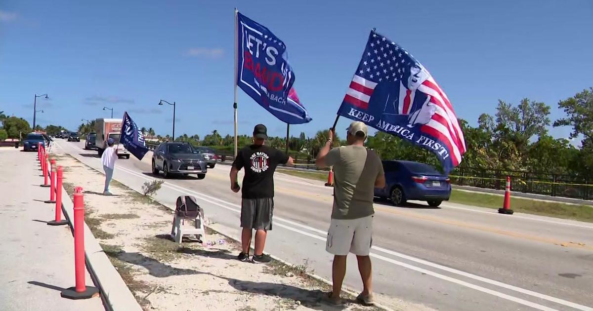 “Blatant political persecution,” Trump supporters respond outside Mar-a-Lago