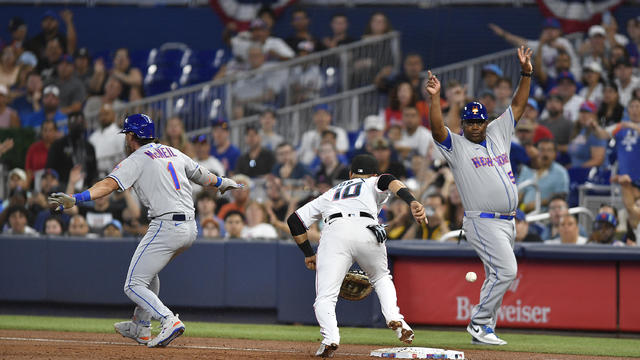 Nimmo's 2-run double sends Scherzer, Mets past Marlins 5-3