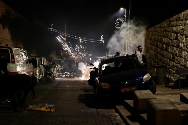 Israeli police raid Jerusalem's Al-Aqsa Mosque compound 