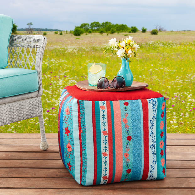the-pioneer-woman-outdoor-pouf.png 